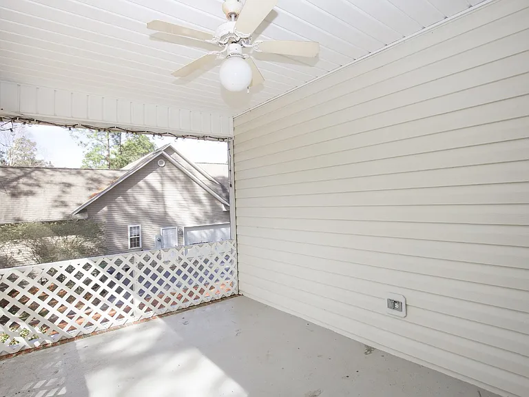 8 Moore Dr — Photo 46