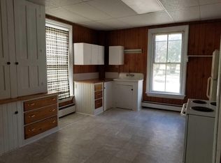 25 Autumn St APT 1, Gardiner, ME 04345