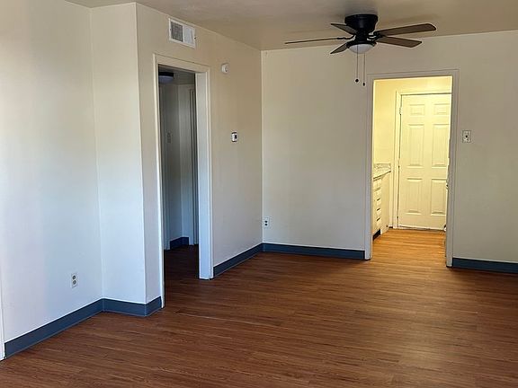 3rd image of 31 N Evergreen St #3