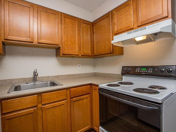 5th image of 5644 University Way NE #Sj59zvmbd