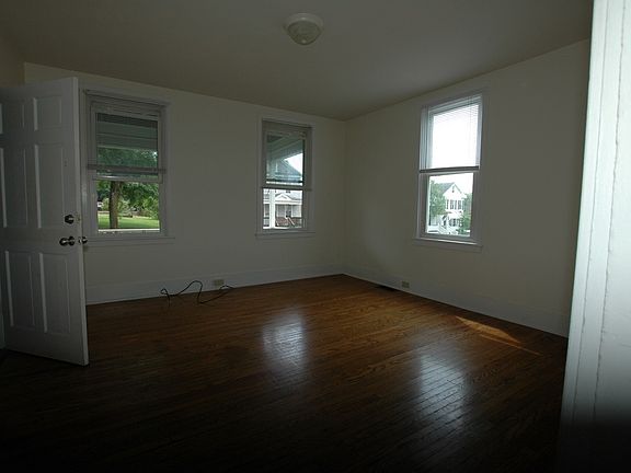 2nd image of 1714 Washington St #1