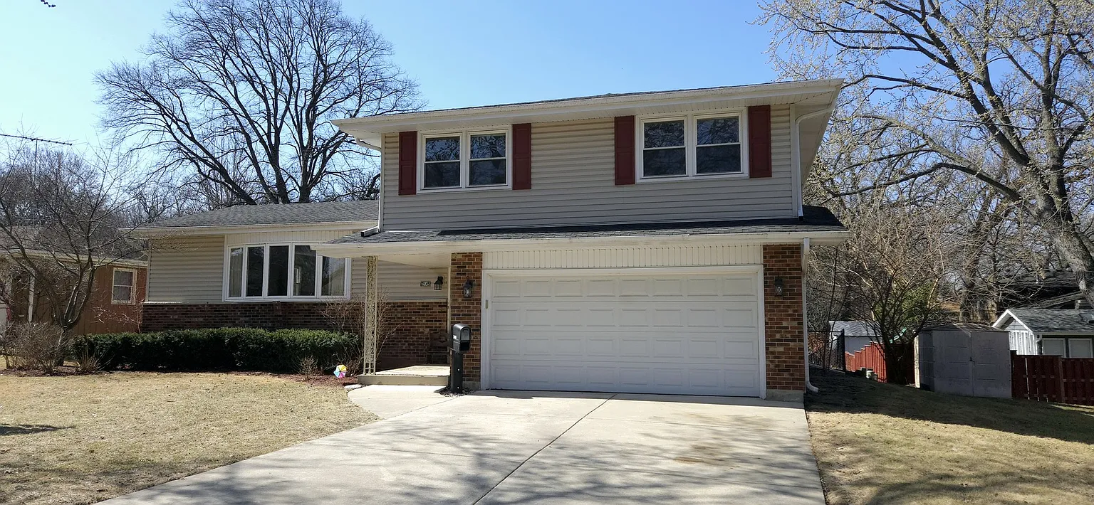 2145 Country Knoll Ct photo 1