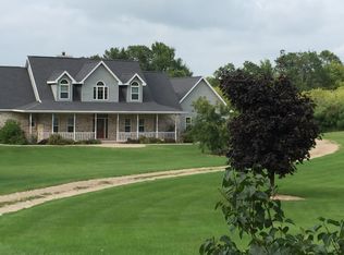 W5424 Faro Springs Rd, HILBERT, WI 54129