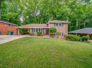 1389 Willow Trl SW, Atlanta, GA