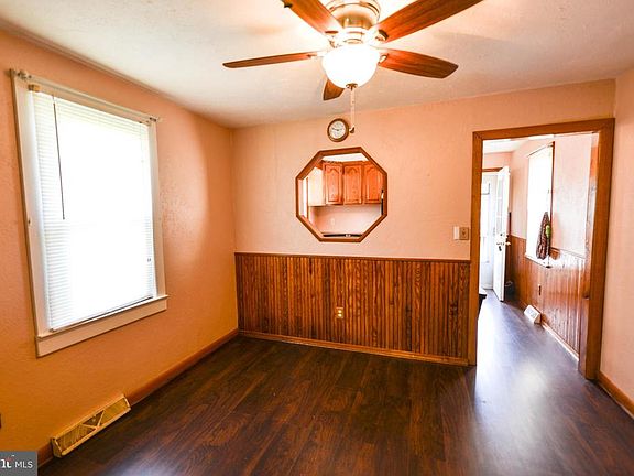 5th image of 659 Greenwood Ave