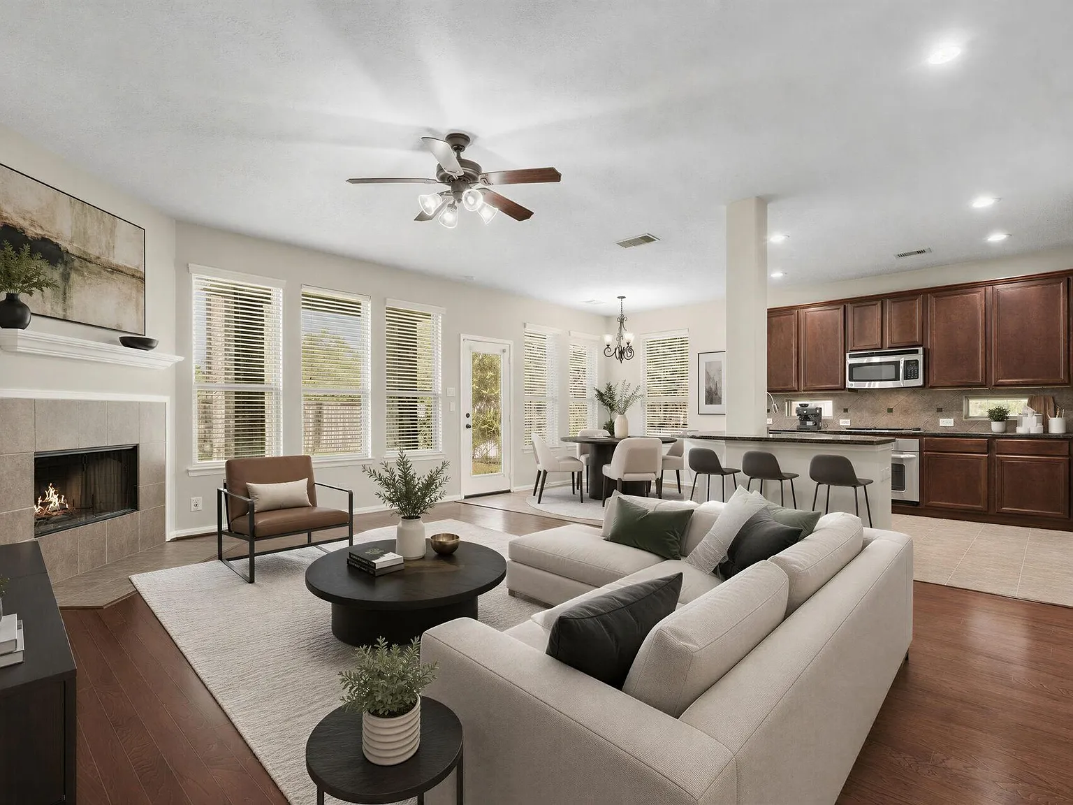 4 bed, 3.5 bath, 2864 sqft, $3,400 — Photo 3