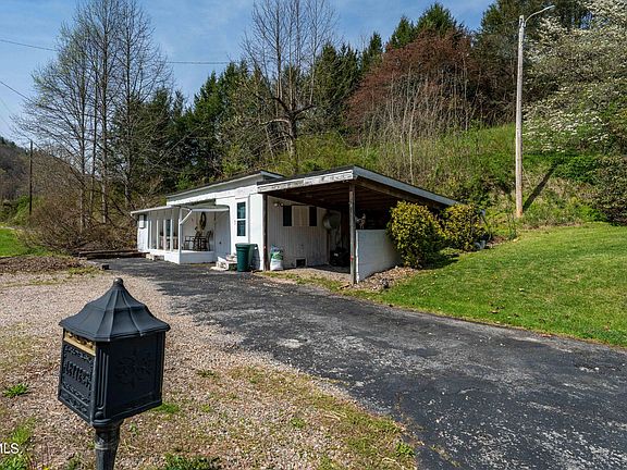 4th image of 6646 Roan Creek Rd