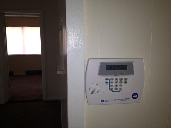 3rd image of 8624 Balboa Dr