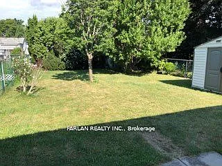 158 E 24th St — Photo 14
