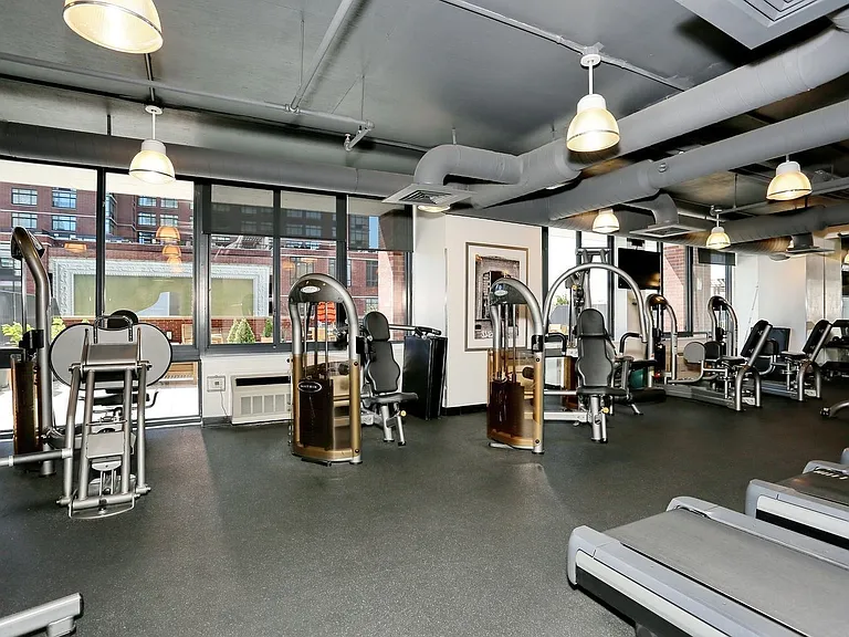389 Washington St #11D — Photo 15