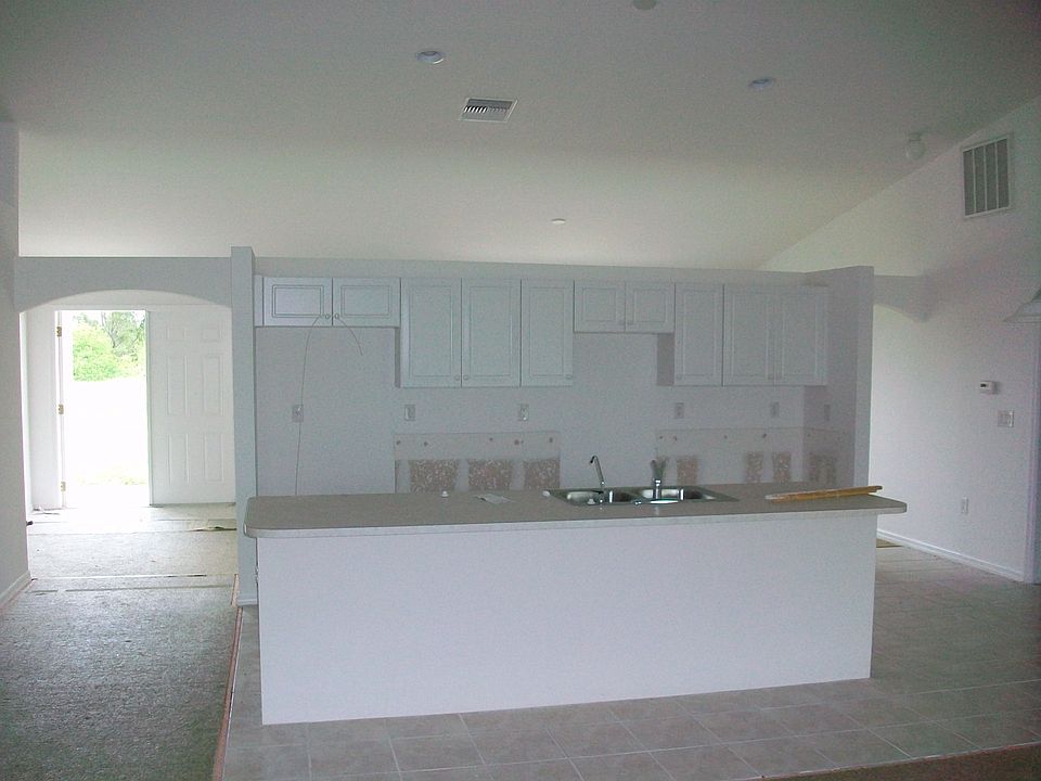 2nd image of 2023 NW 21st St