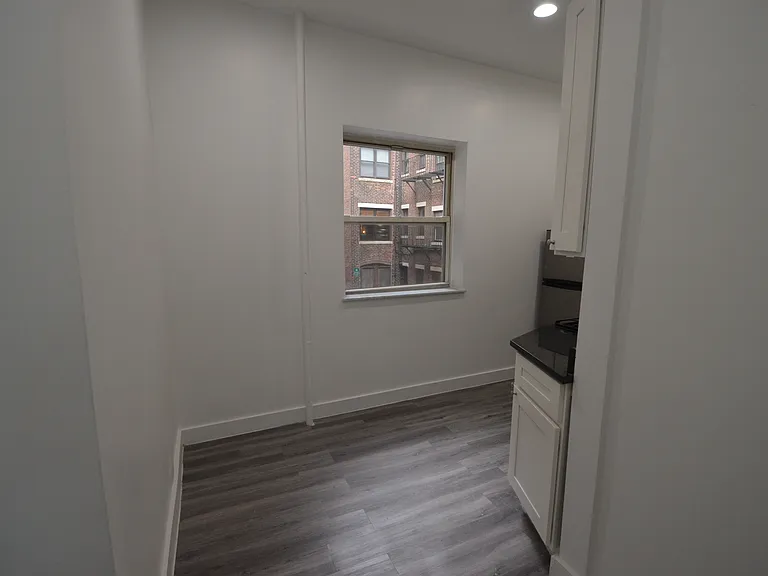 111 Peterborough St #5 — Photo 13