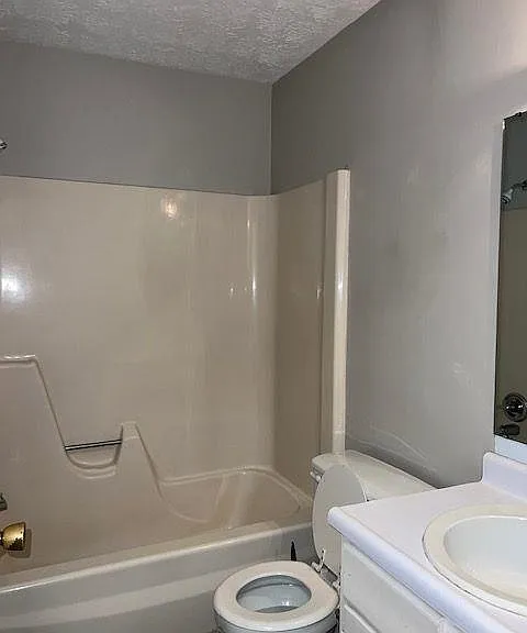 235 Weatherly Woods Dr — Photo 15