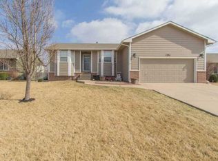 1331 E Village Estates Dr, Wichita, KS 67219