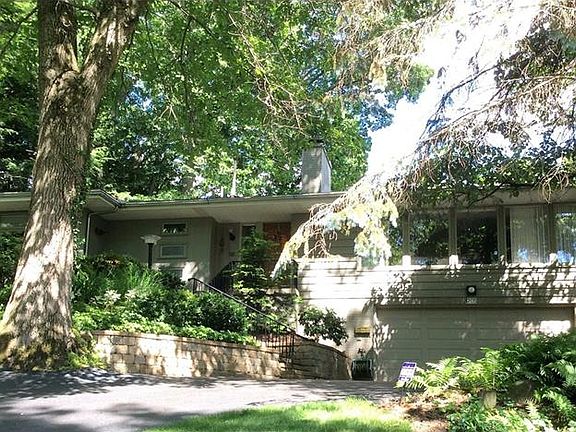 2nd image of 205 Bellefield Dr