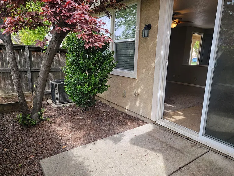 120 Soaring Hawk Ln — Photo 18