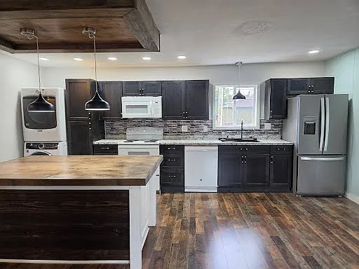2 bed, 704 sqft, $1,195 — Photo 4