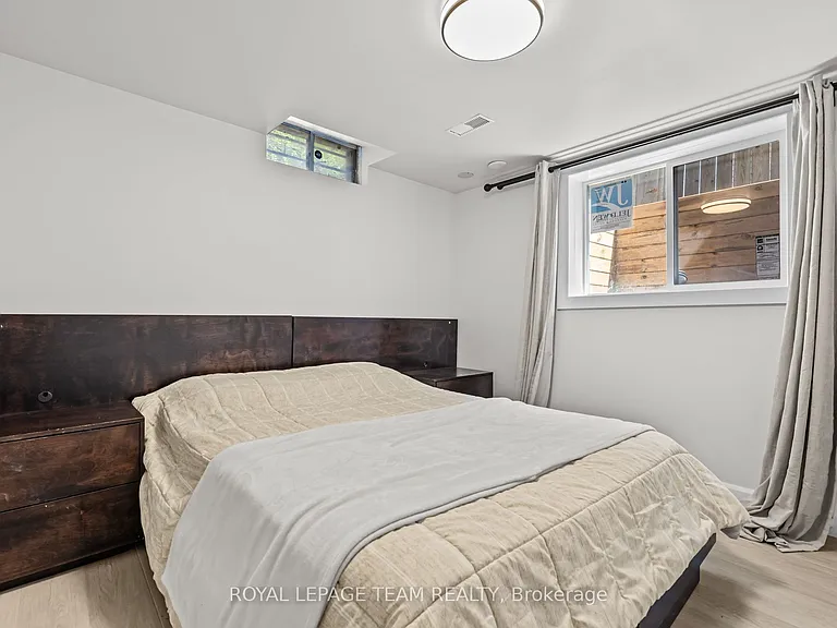 1288 Plante Dr #B — Photo 10