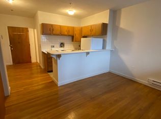 220 Beacon St #102, Boston, MA 02116