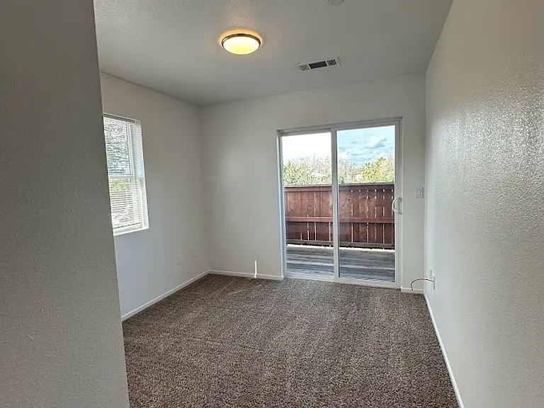 lakeside825 — Photo 18
