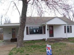 903 NE 2nd St, Walnut Ridge, AR 72476