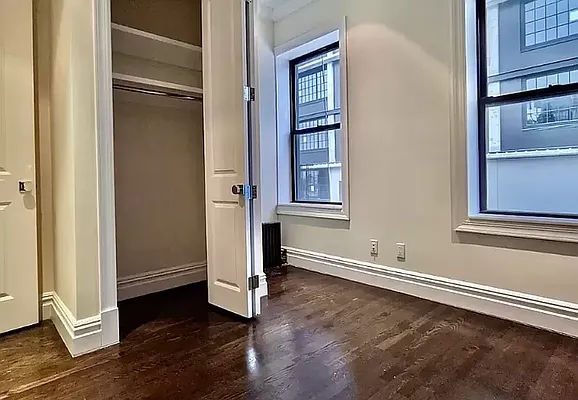 Rented by Avenues Real Estate | media 11