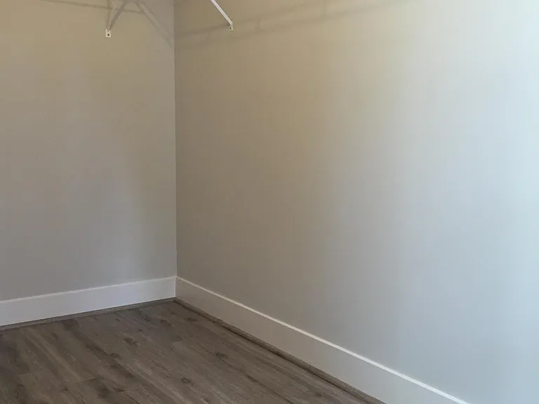 906 N Buchanan St #906 — Photo 9