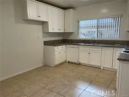 1141 Pine St #9 — Photo 11
