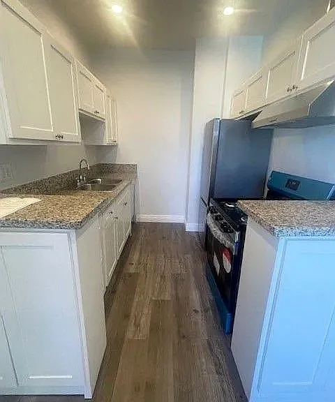 4150 Los Feliz Blvd — Photo 3