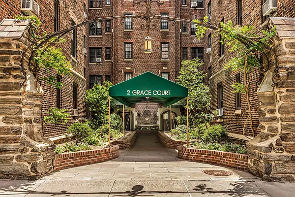 Sold by Sotheby's International Realty | media 22