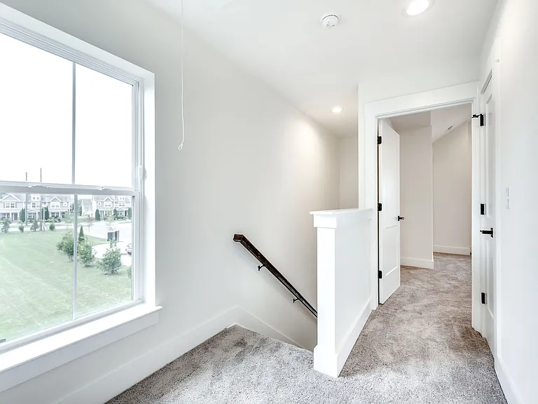 518 Taffy Way — Photo 18
