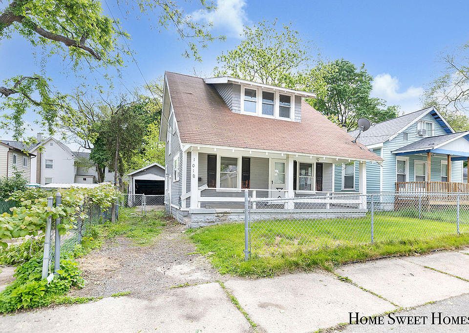 1st image of 1010 Gibson Pl SE