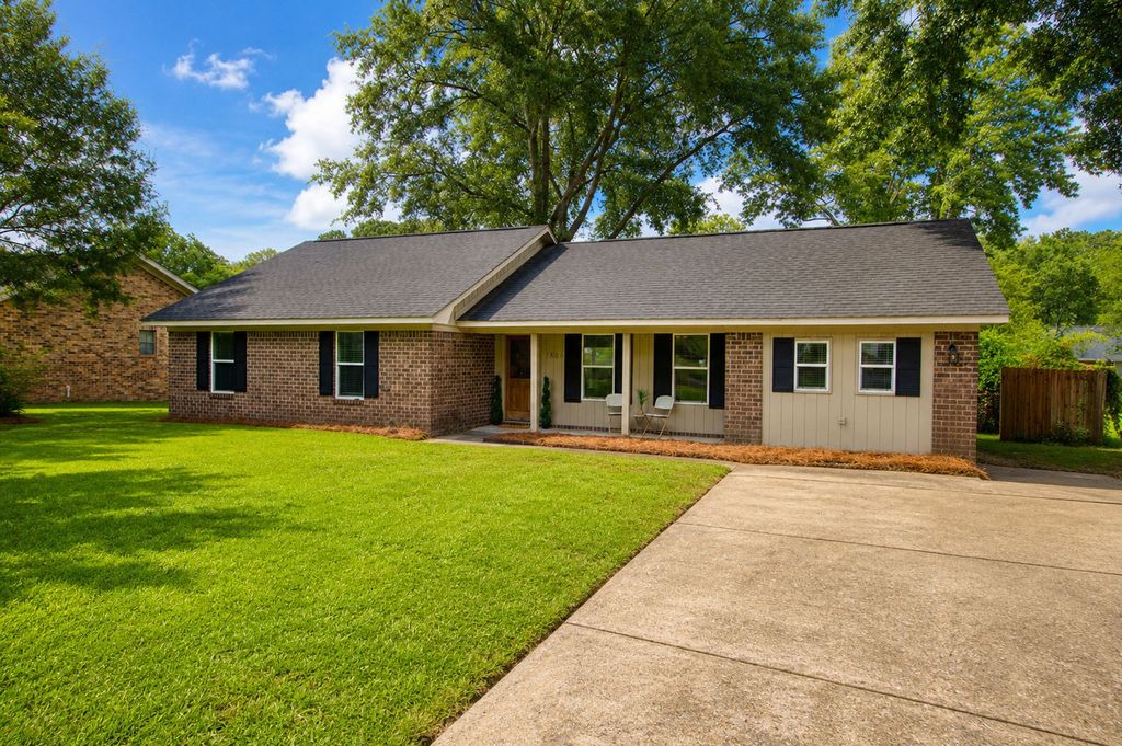 1660 Babington Way - Property Image
