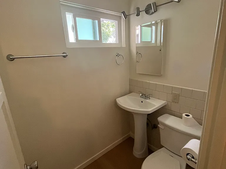 8039 Cantaloupe Ave — Photo 7