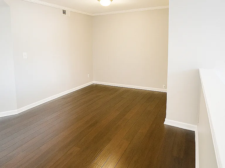1357 Turner St — Photo 12