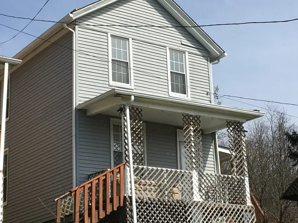 3 Avenue, Conway, PA 15027
