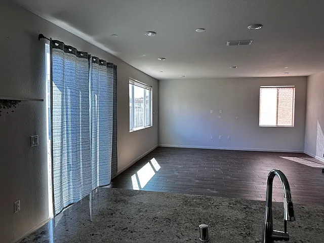 2061 Rosewood Dr #1 — Photo 11