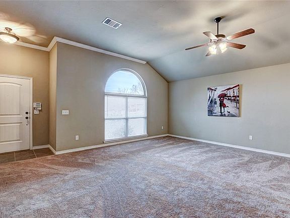 3rd image of 2517 Caribou Ct