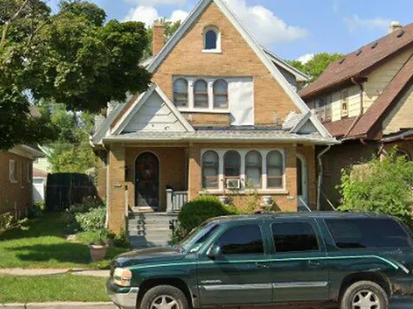 4465 N 27th St, Milwaukee, WI 53209