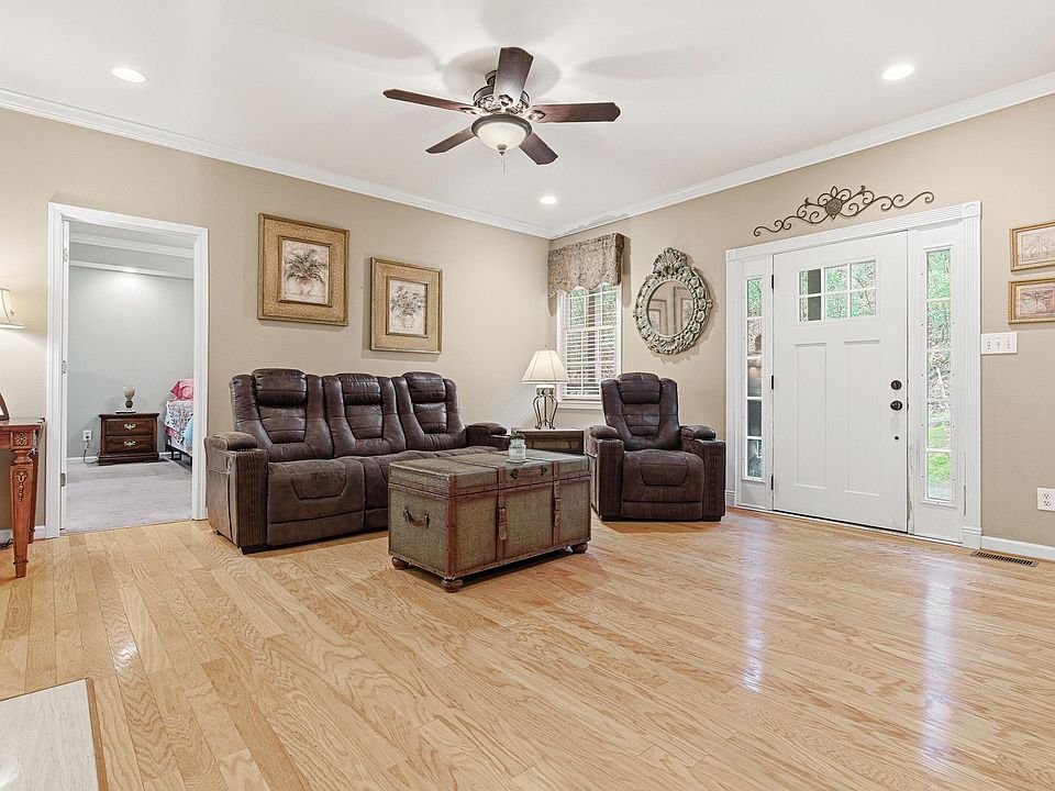 1st image of 4000 S Shades Crest Rd