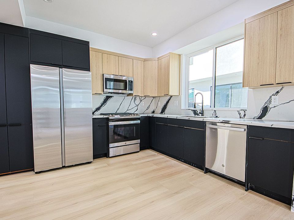 1st image of 11730 Gilmore St #11732-3