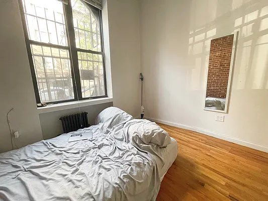 Rented by Keller Williams NYC | media 14