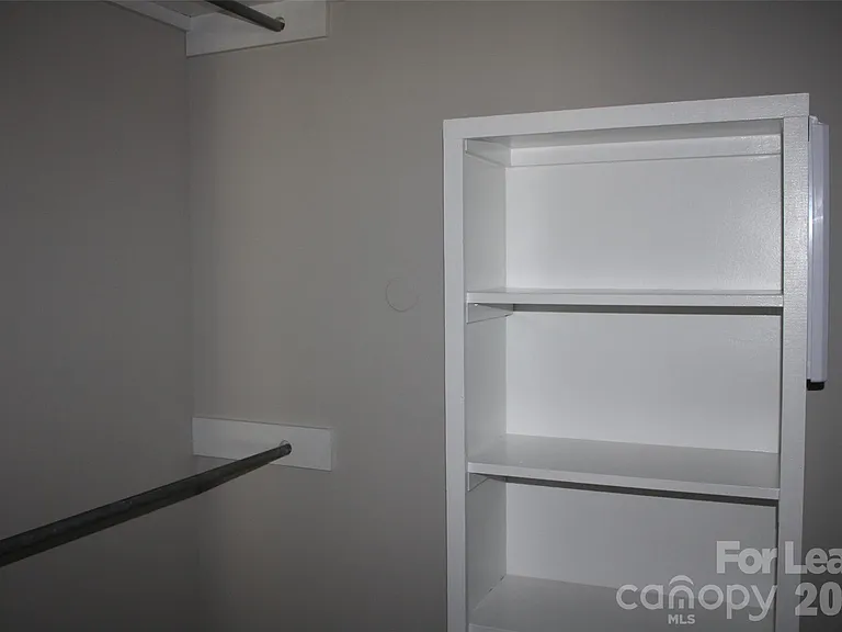 2212 Crosswinds Ct — Photo 15