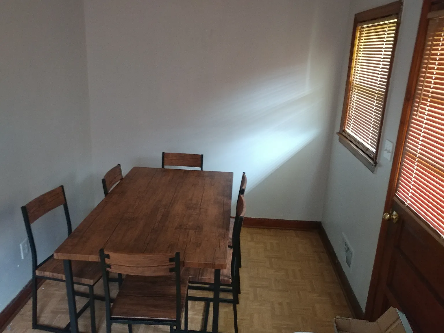 3 bed, 1000 sqft, $1,750 — Photo 4