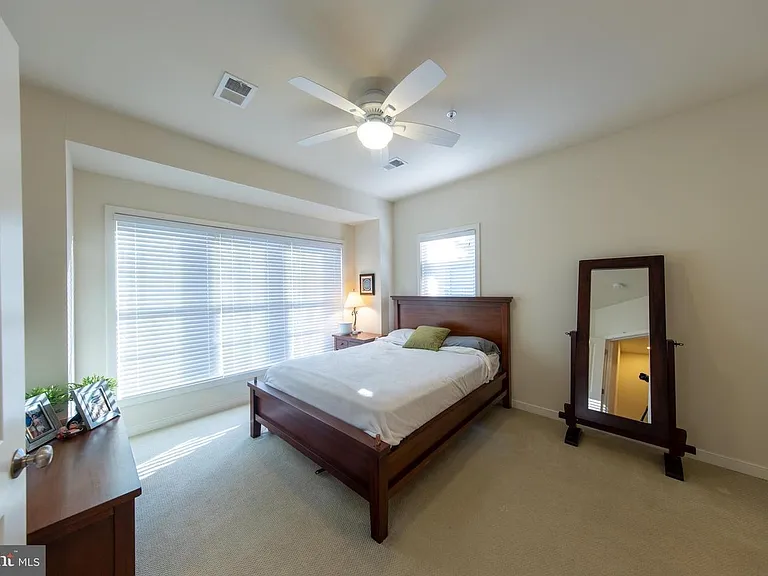2865 Chancellors Way NE — Photo 10
