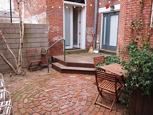 1819 Sarah St #2 — Photo 42