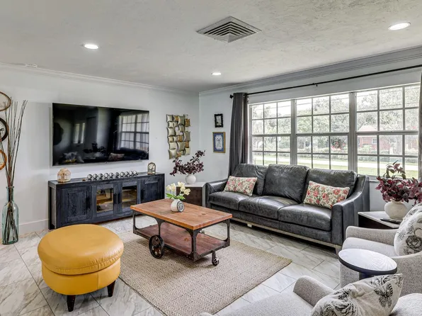 4534 N Lake Dr #Id1608050p, Sarasota, FL 34232