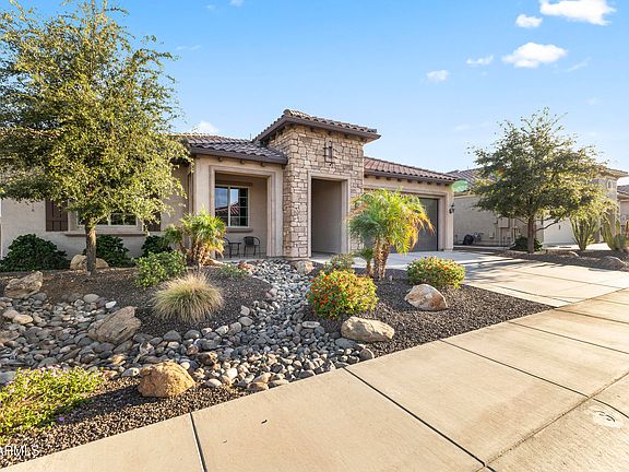 5th image of 26774 W PIUTE Avenue