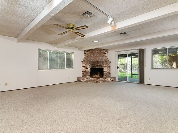 5th image of 3548 Eisenhower Dr