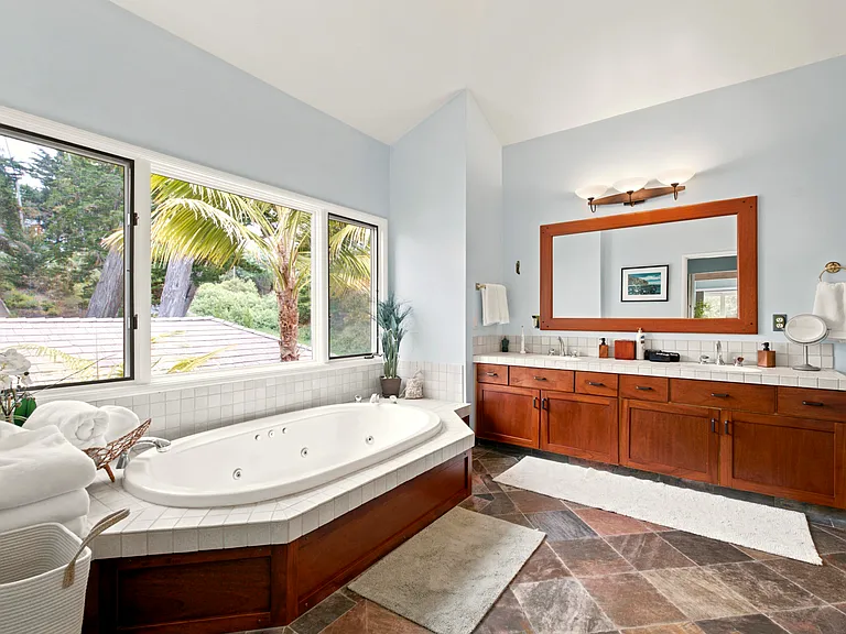 4 Rincon Point Ln — Photo 25